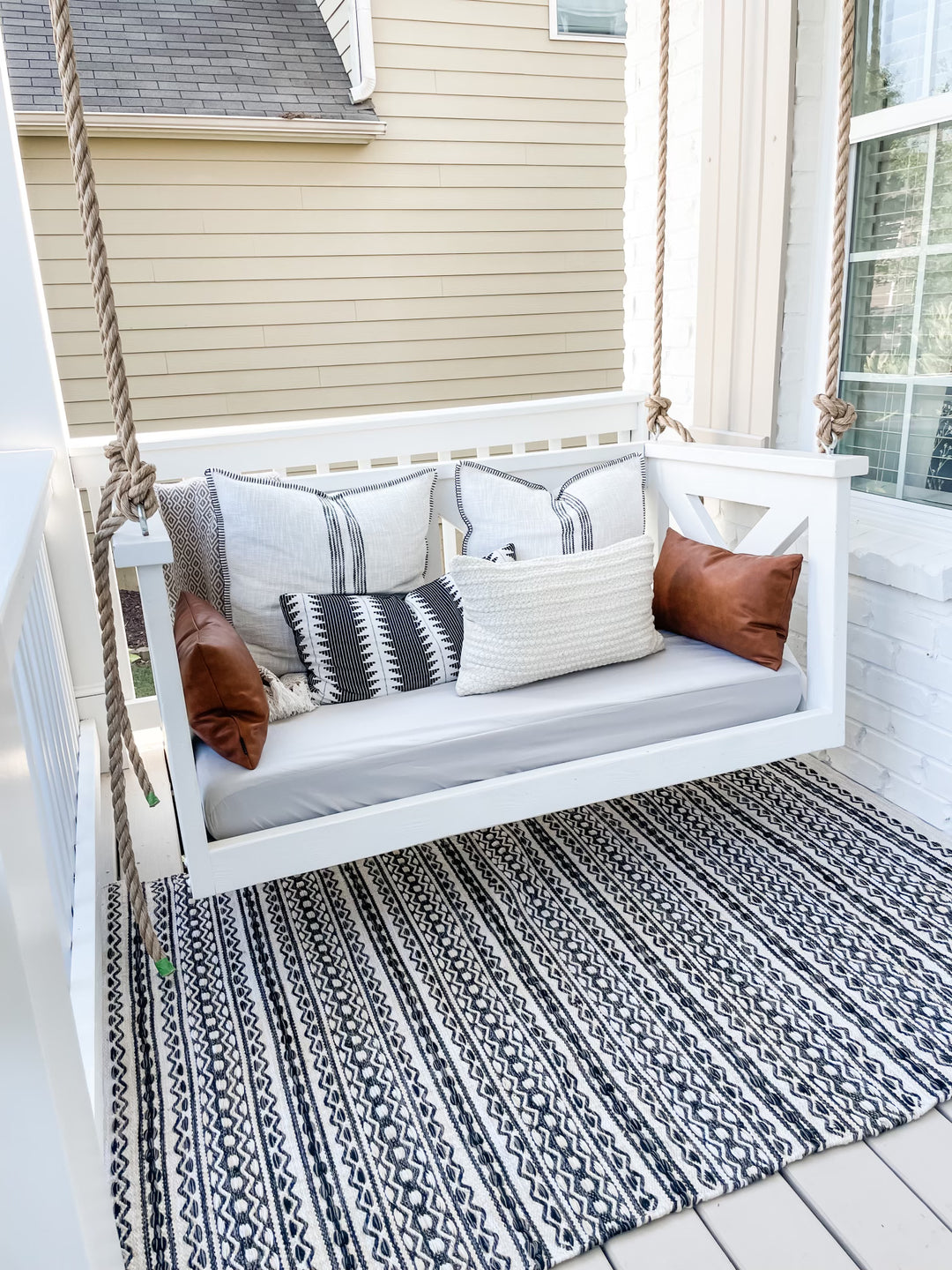 Traditional Farmhouse Porch Swing